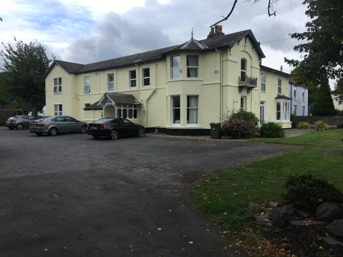 Winston Manor Hotel, Churchill, Somerset
