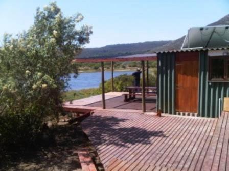 設施, Koensrust Tented River Camp in 馬拉加斯