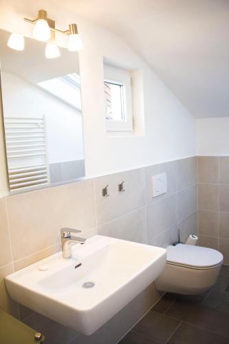 Schenna Garni Eden Bed & Breakfast - image 6