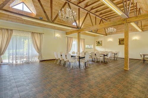 Spacious Villa with Large Hall