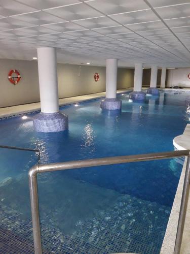 . Casas Nuestras II Andalucia La Envia Golf piscinas de verano y climatizada en invierno, fitness center wifi