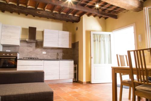  Fillungo 74 - Guest House, Pension in Lucca