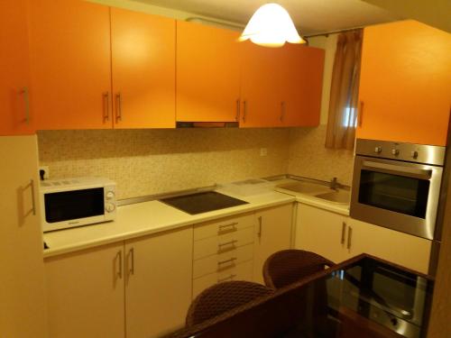 Konyha, Georgios Apartments in Kassandra