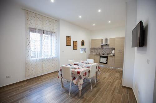 Marta House, Неаполь