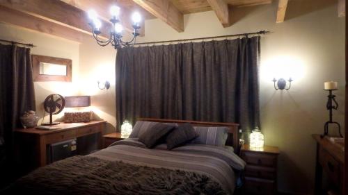 Tree House Lodge Bed & Breakfast Tree House Lodge Bed & Breakfast