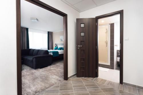 Hotel Crystal - image 5