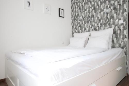 Standard Apartment by Hi5 - Nagymező 11, Budapest