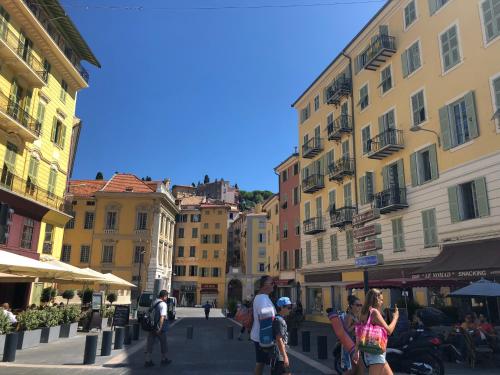 Chez Kari-top location in charming old town, Nice (photo 4)
