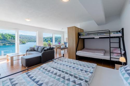  Studio Bobovisca na Moru 16118a in Ložišće