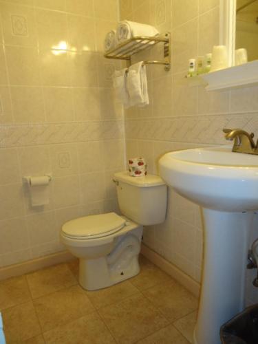 Relax Inn Elmira – Elmira, NY