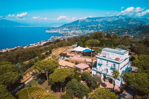 Hotel in SantʼAgata sui Due Golfi 