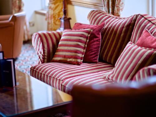 Macdonald Crutherland House and Spa Room Type - Standard King Room