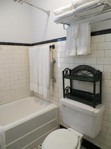 The Polo Inn Bridgeport U.S.A. – Chicago, IL