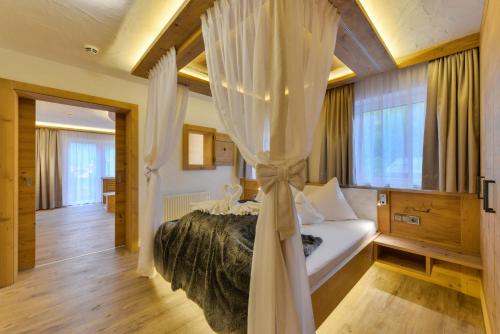 Oberlechtaler Hof Boutique Hotel - image 2