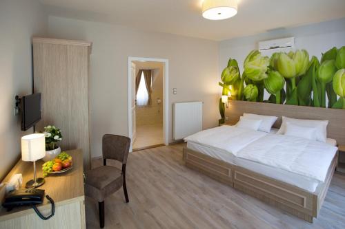 Barokk Hotel Promenád - image 10