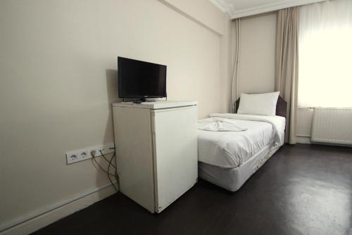 Istanbul Metro Hotel – Istanbul, FL