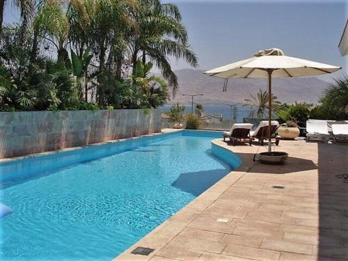 VILLA LOFT WITH POOL 20M LENGTH HEATED , 300m FROM SEA