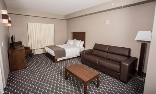 2 double beds, 1 sofa bed