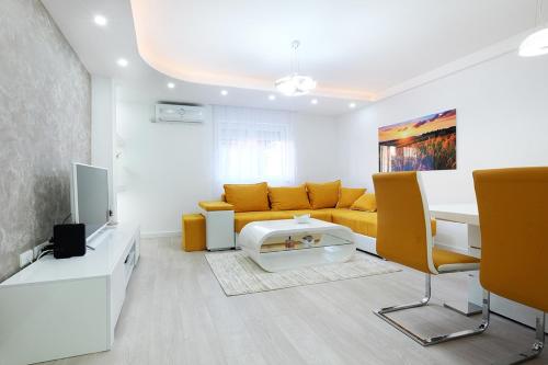Apartment Paradise SunShine - image 14