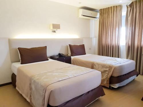 Imperial Palace Suites Image 22