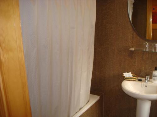 Single Room image 1