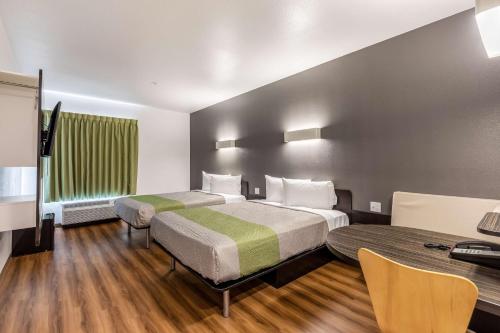 Motel 6-Las Vegas, NV - Motor Speedway, Las Vegas (photo 8)
