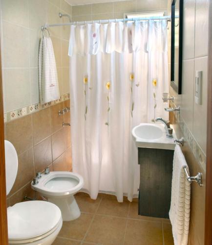 2 bedrooms, 4 beds