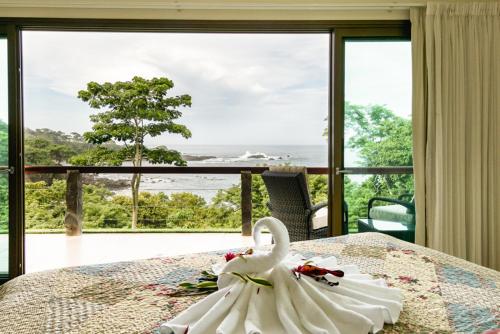 Cocobolo Beach Boutique Hotel in Santa Cruz