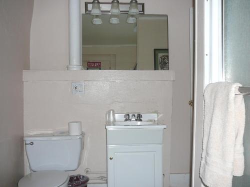 463 Beacon Street Guest House Image 31