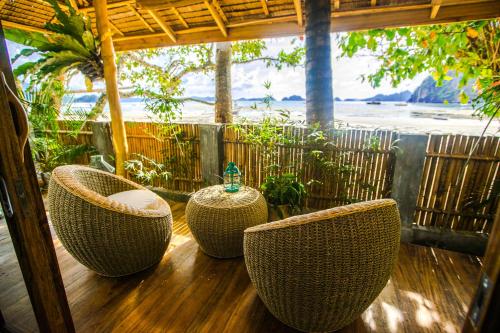 Maligaya Beach Bungalows 4