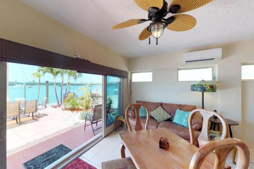 Book Key Harbor Apt #1 - image 2