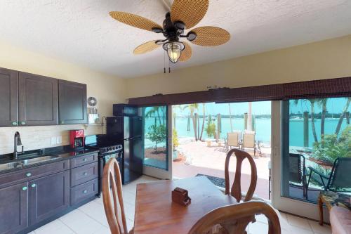 Book Key Harbor Apt #1 - image 6