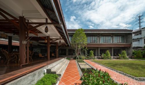 Photo 3 Kasayapi Hotel