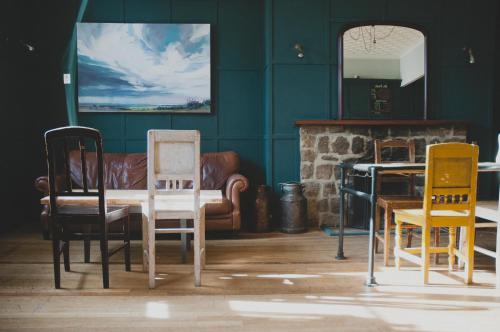Bar/Lounge, Norfolk Arms Hotel in Arundel