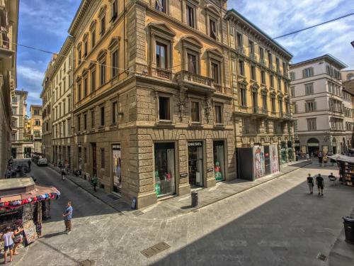 Picturesque Apartment in Florence Town Centre - image 2