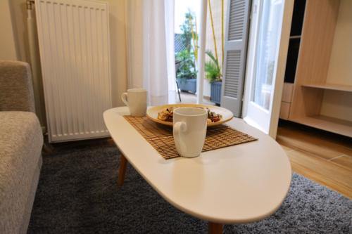 Studio Posh with garden in Kolonaki, Atény (fotografie 8)
