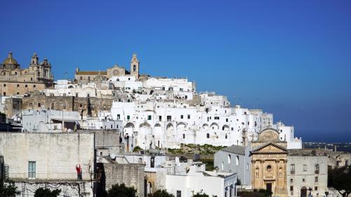I Trulli del Ciliegio con giardino by Wonderful Italy