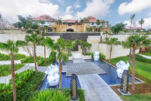 Mulia Villas - Tap to explore photos