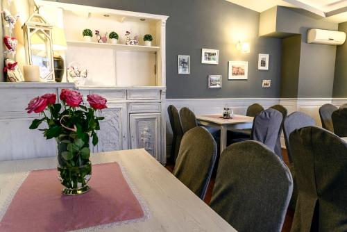 Hotel Relax - image 2