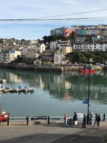 Mariners Cottage - Waters edge Fisherman's Cottage, Harbour & Sea Views & Free Dedicated Parking, Brixham (foto 6)