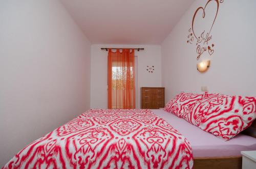  Apartments Snjezana in Lopar