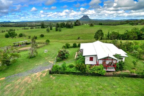 Noosa Avalon Farm Cottages