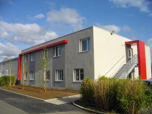 ibis Issoire - image 11
