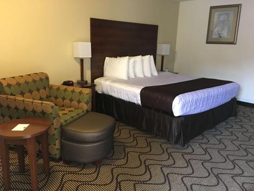 Best Western Heritage Inn - image 2