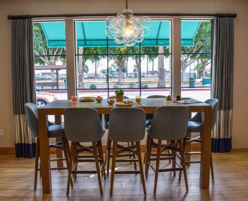 ห้องอาหาร, Beachside Inn in ซานตาบาร์บารา (CA)