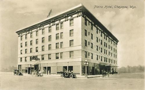 Historic Plains Hotel thumb 3