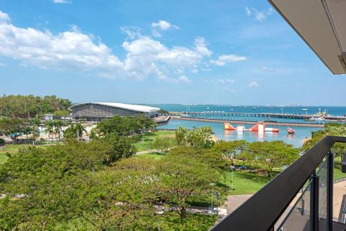 Saltwater Suites - Waterfront Apartments