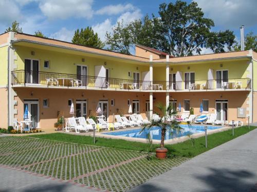 Beach Hotel, Siófok bei Lulla