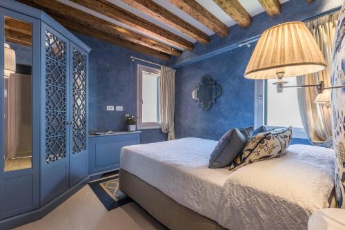 Gondolieri Luxury Apartment - image 3