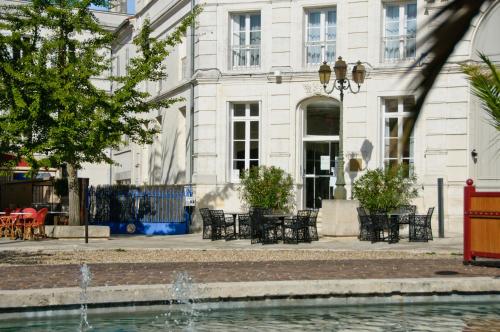 Hôtel François Premier Cognac Centre - main image